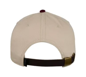 Cappello da baseball in stile universitario