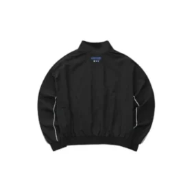 Giacca con zip e stampa a cuori e lettere del logo “Black”