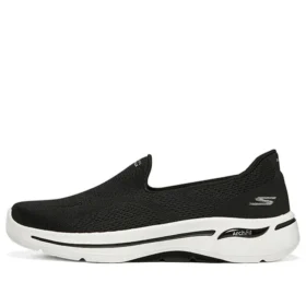 Go Walk Arch Fit Slip on “Black”