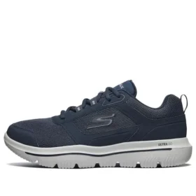 Go Walk Evolution Ultra Low-Top Sneakers Blu