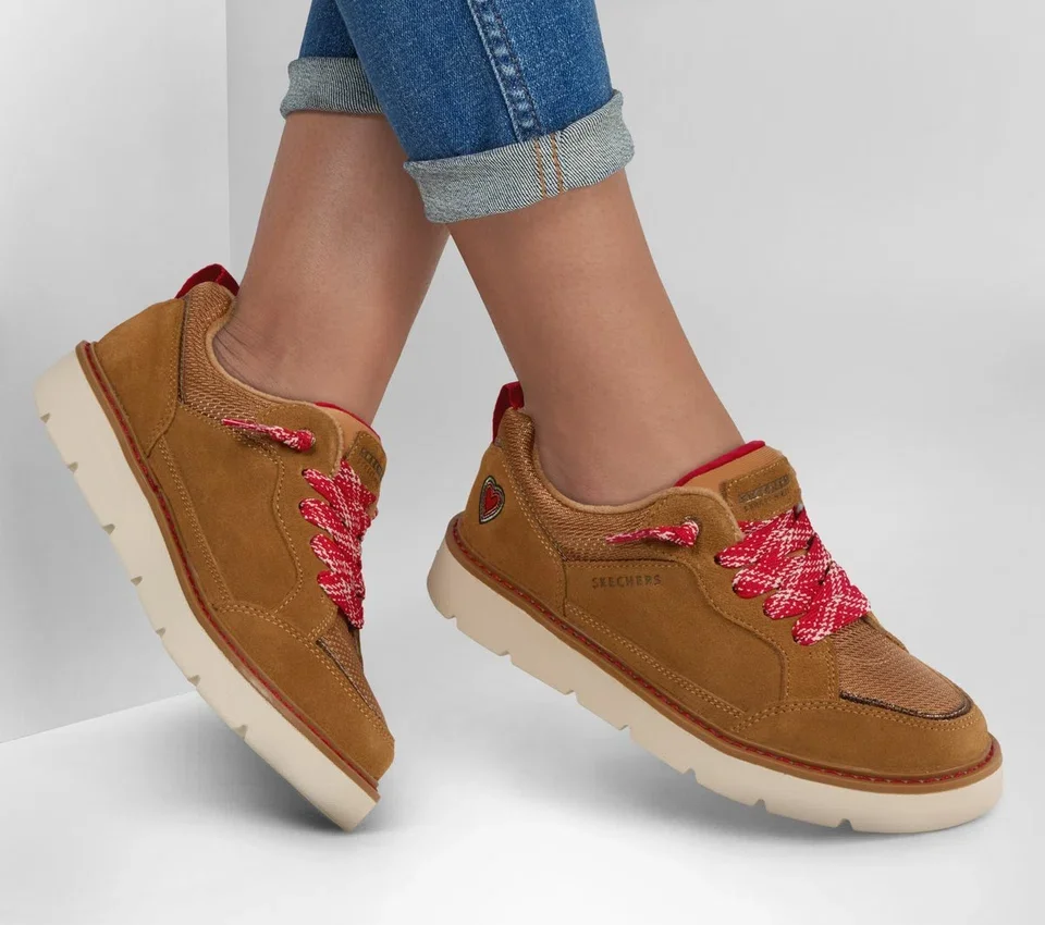 Keepsakes Cozy – Street Hiker Luv Keepsakes Cozy – Street Hiker Luv