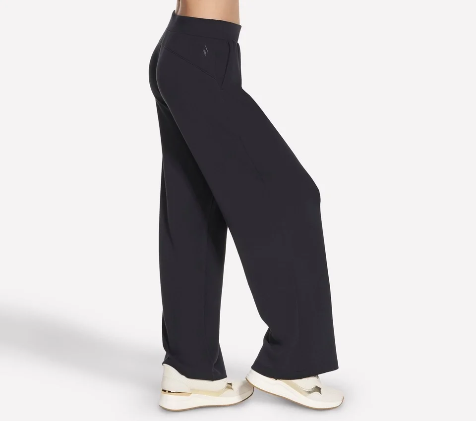 Pantaloni comodi e lussuosi Pantaloni comodi e lussuosi