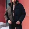 Piumino corto della serie Lifestyle “Black”
