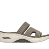 Sandalo Go Walk Arch Fit 2.0 – Leila Sandalo Go Walk Arch Fit 2.0 – Leila