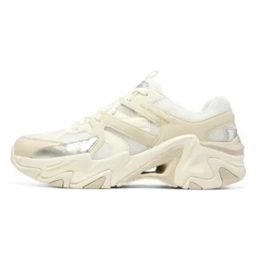 Stamina V3 “Off-White”